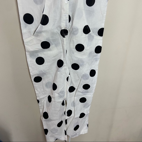 ASOS DESIGN BUTTON FRONT LINEN MINIMALIST THROW ON JUMPSUIT IN MONO DOT … - Picture 4 of 11